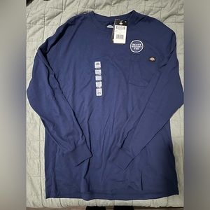 Men’s size large dickies blue long sleeve